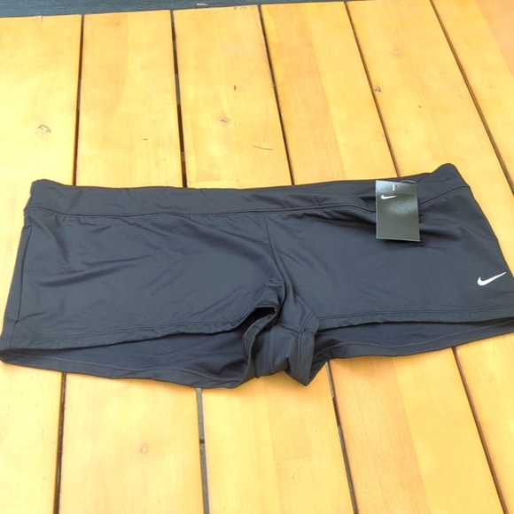 Women's Nike Essentials Black Swim Shorts - Size 3X NWT - Picture 4 of 8
